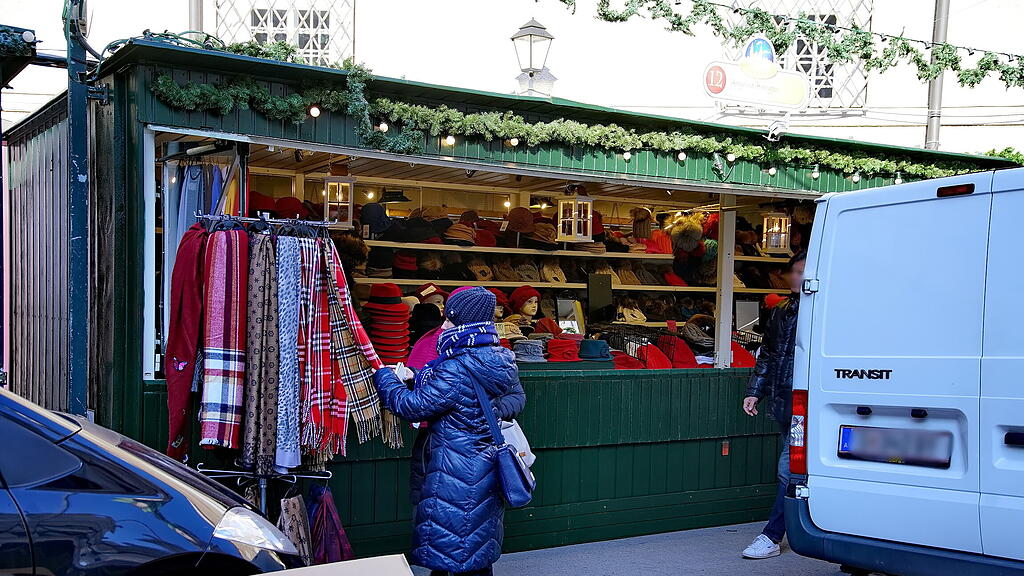 Salzburger Christkindlmarkt Aufbau