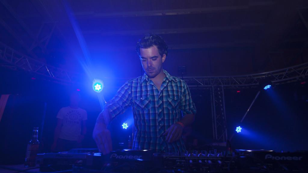 STAUPARTY I