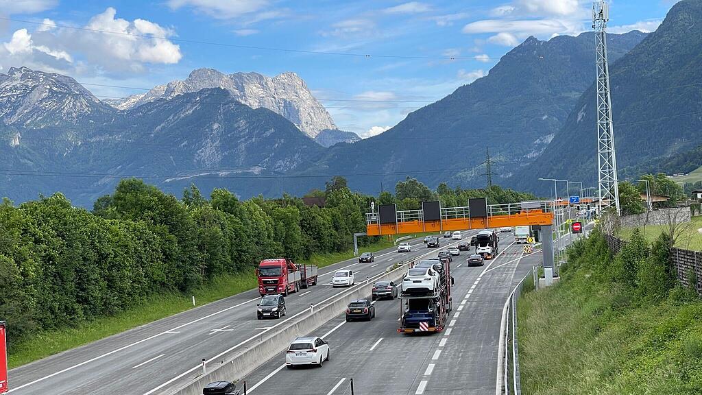 Stau A10