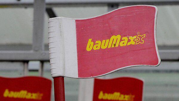 Das bauMax-Logo macht dem OBI-Schriftzug Platz