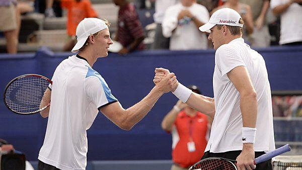 Shakehands von 4,11 Metern geballtem Tennis-Können