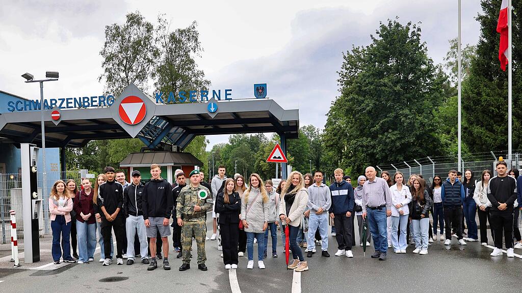 Besuch Schwarzenbergkaserne