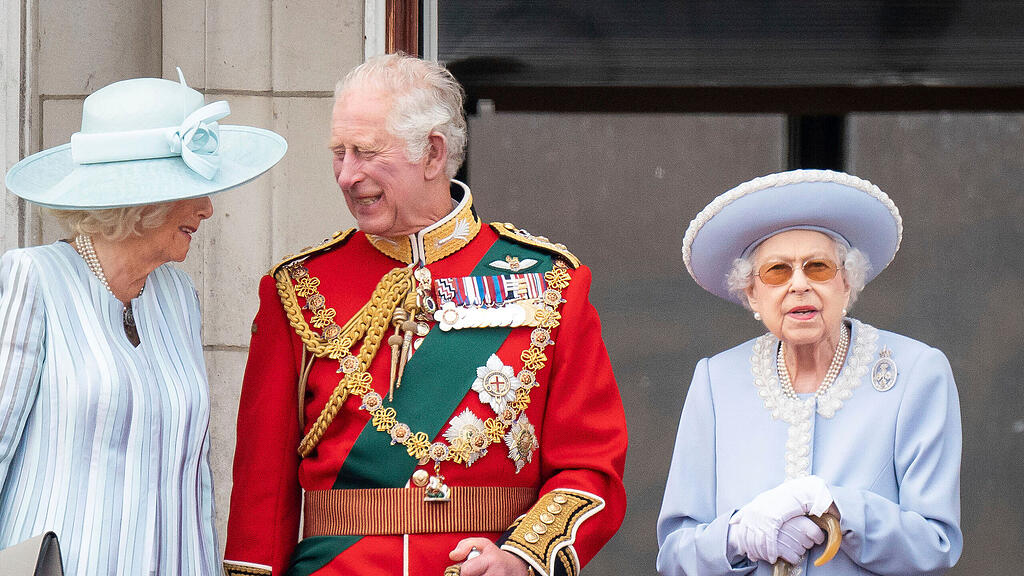 Queen feiert 70 Jahre Thronjubil\u00e4um