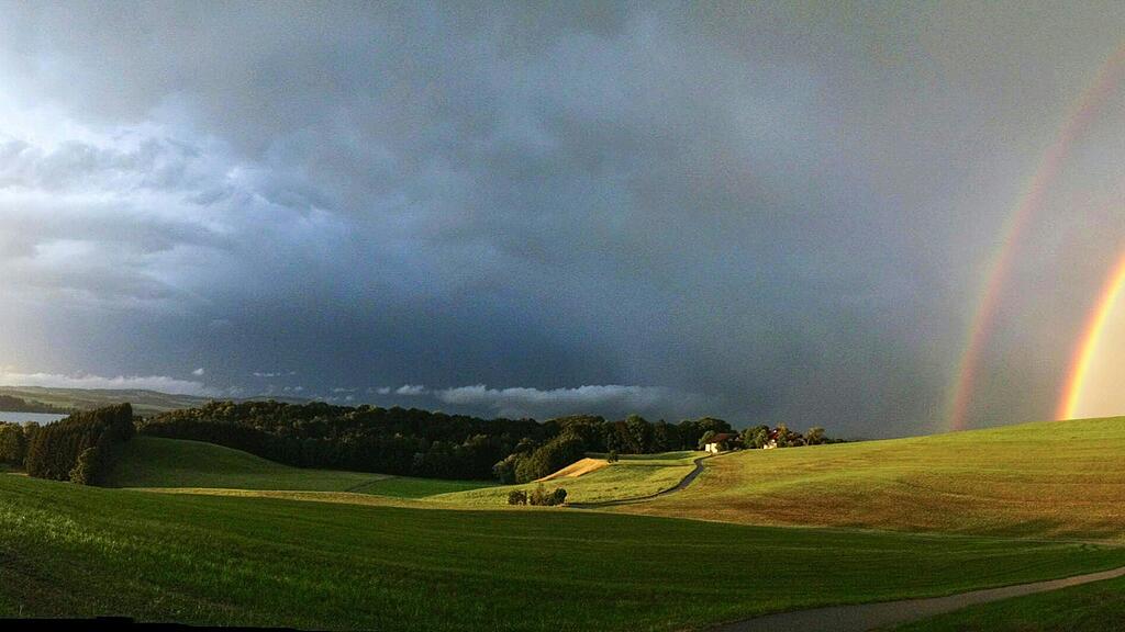 Die Sonne wird langsam von Unwettern abgelöst.